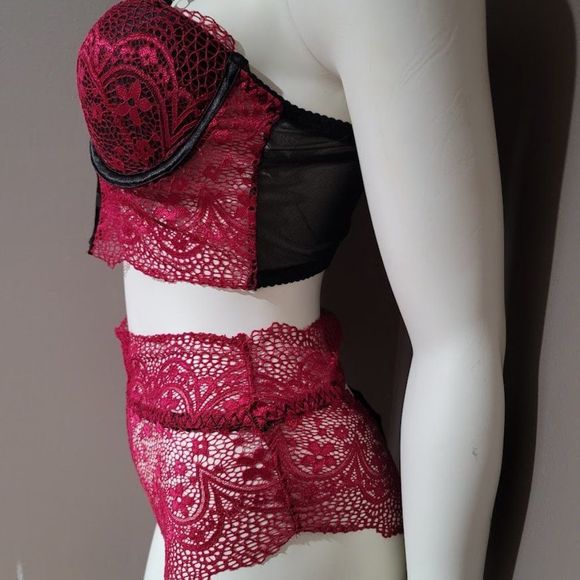 Scallop Trim Lace Lingerie Set - Picture 3 of 9